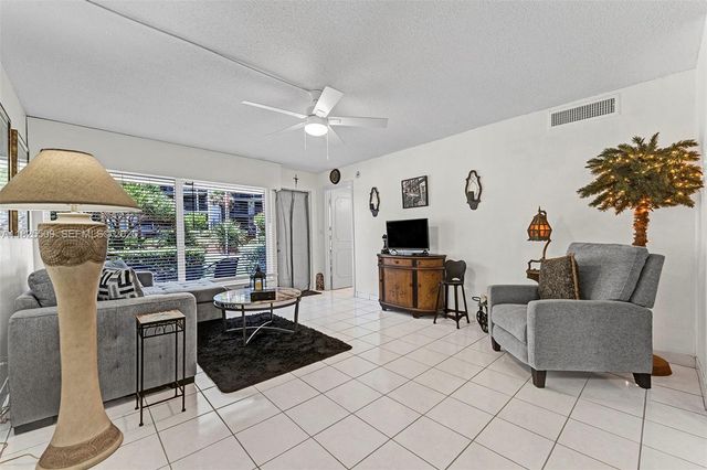 1169 Hillsboro Mile 111 111, Hillsboro Beach, FL 33062