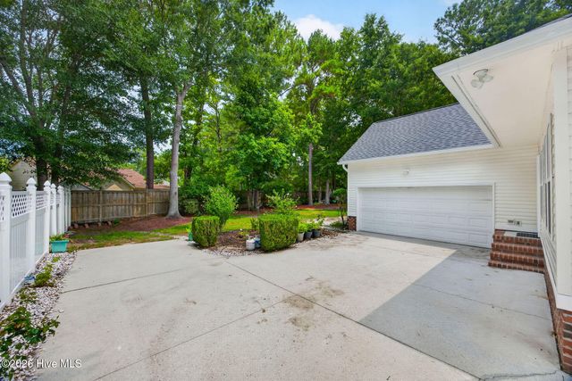 1119 Grandiflora Drive, Leland, NC 28451