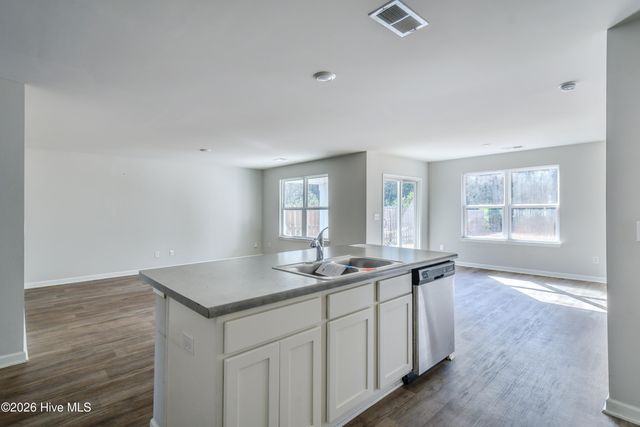 1228 Hidden Creek Drive NE, Leland, NC 28451