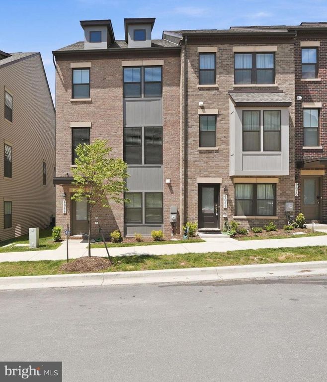 6066 BEAKE ST, Hyattsville, MD 20782