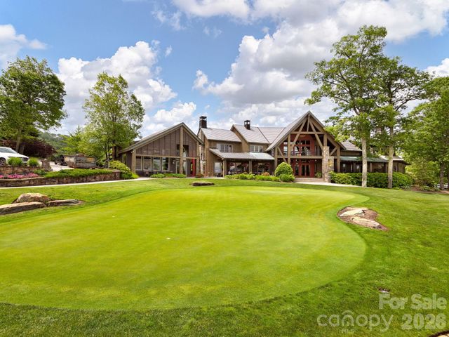 37 Grinnin Sun Road, Burnsville, NC 28714