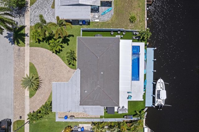 160 SE 12th Court, Pompano Beach, FL 33060