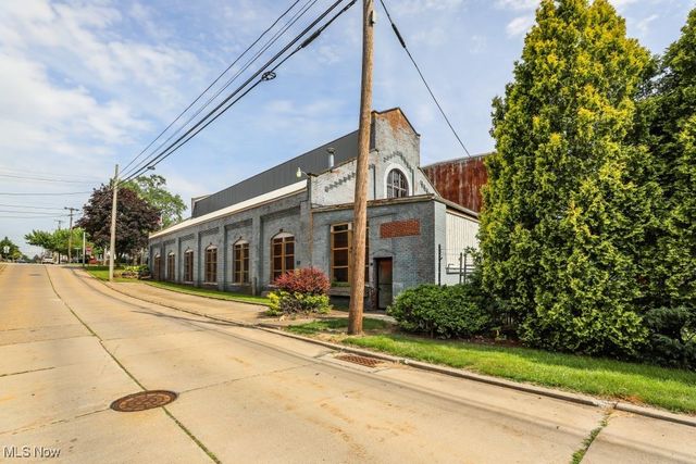 250 S Sycamore Street, Ravenna, OH 44266