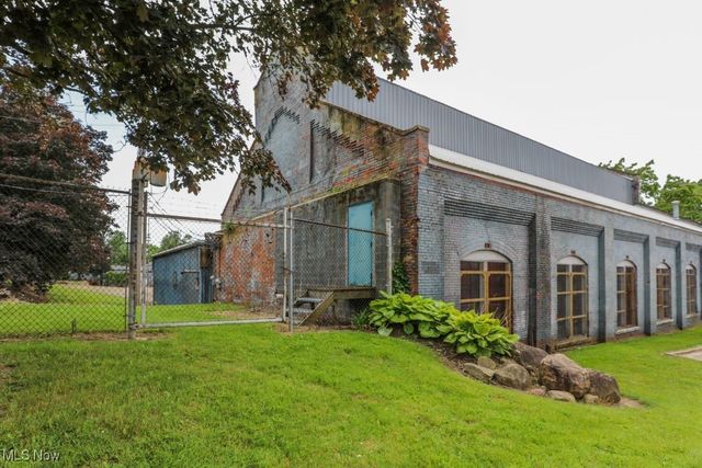 250 S Sycamore Street, Ravenna, OH 44266