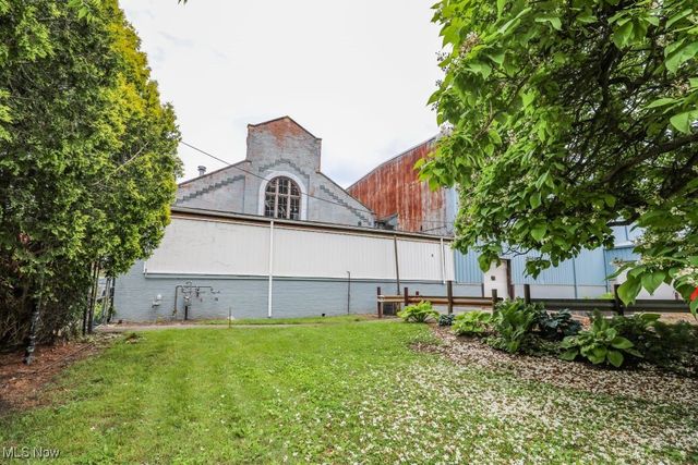 250 S Sycamore Street, Ravenna, OH 44266