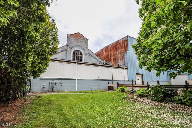 250 S Sycamore Street, Ravenna, OH 44266