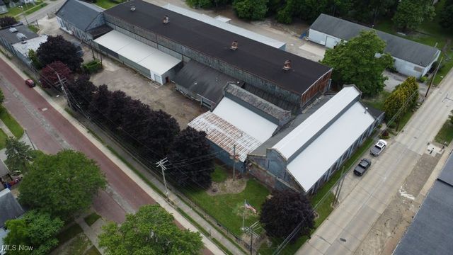 250 S Sycamore Street, Ravenna, OH 44266