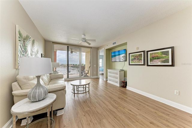 610 RIVIERA DUNES WAY 404, Palmetto, FL 34221