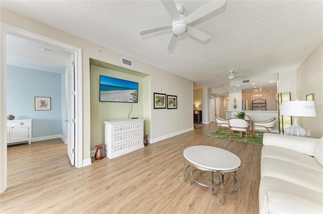 610 RIVIERA DUNES WAY 404, Palmetto, FL 34221