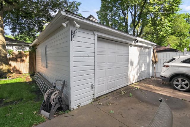 9884 W Outer Drive W, Detroit City, MI 48223
