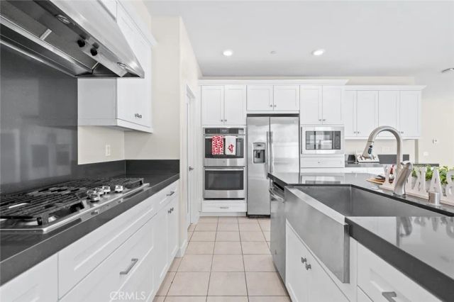 15 Greensboro Court, Pomona, CA 91766