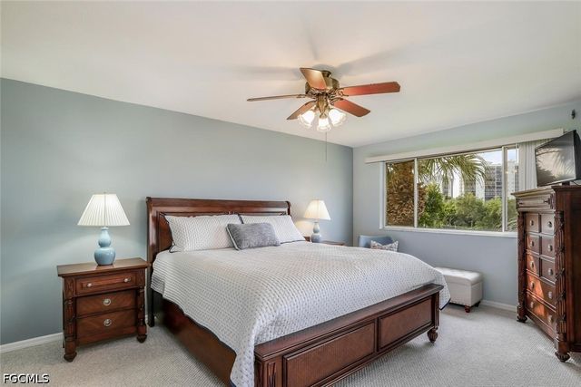 340 Horse Creek DR 305, Naples, FL 34110