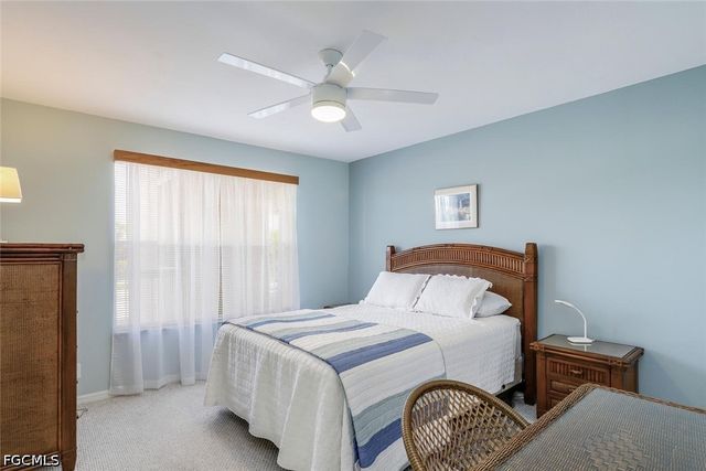 340 Horse Creek DR 305, Naples, FL 34110