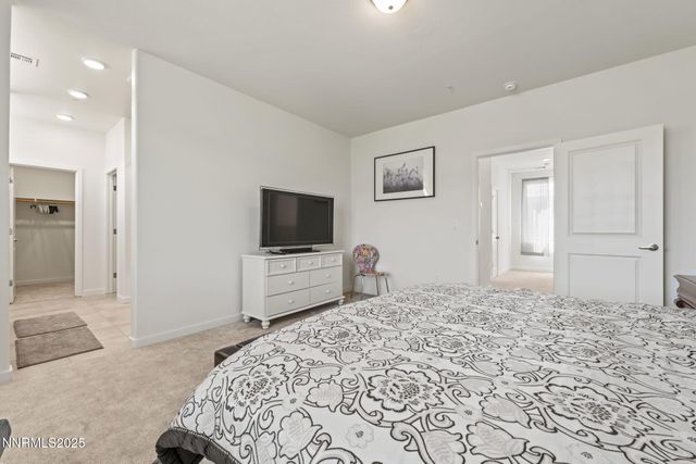 4928 Black Falcon Way, Sun Valley, NV 89433