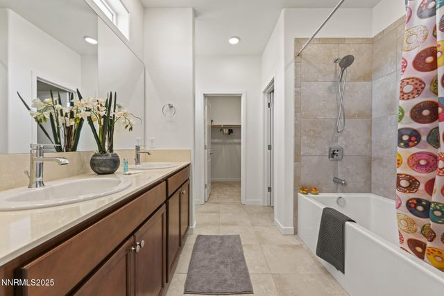 4928 Black Falcon Way, Sun Valley, NV 89433