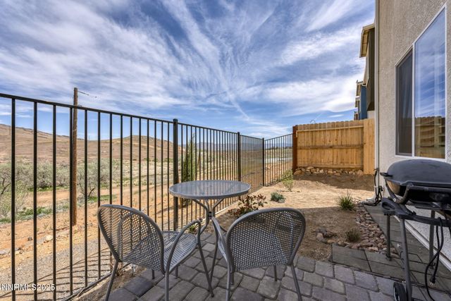 4928 Black Falcon Way, Sun Valley, NV 89433