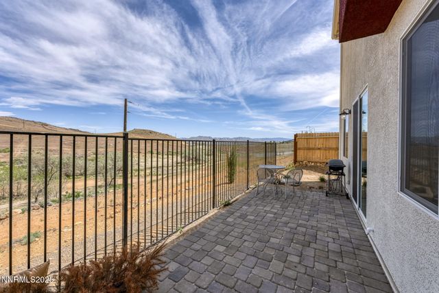 4928 Black Falcon Way, Sun Valley, NV 89433