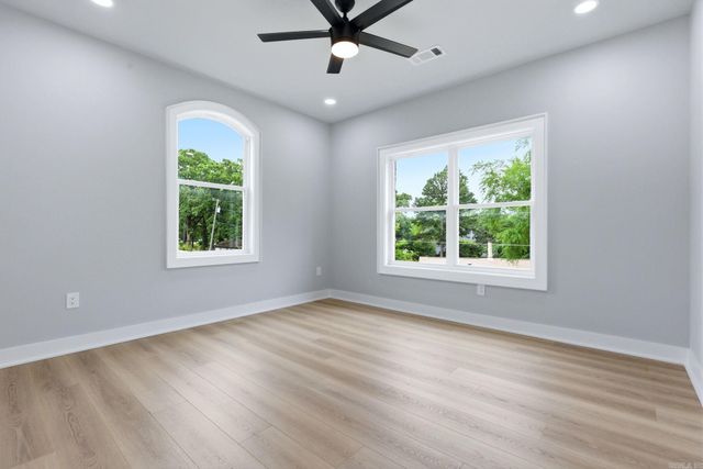 7 Oak Glen Lane, Little Rock, AR 72227