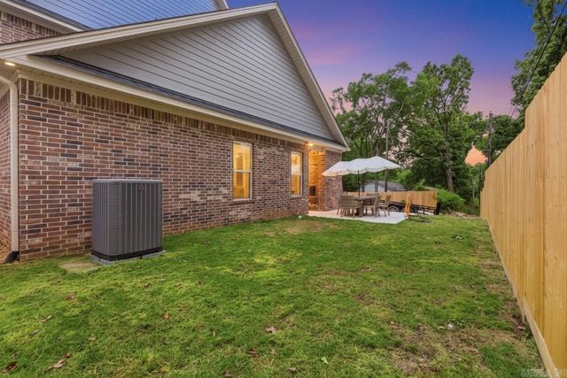 7 Oak Glen Lane, Little Rock, AR 72227