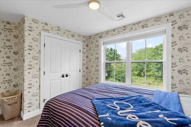 185 Locust St, Swansea, MA 02777