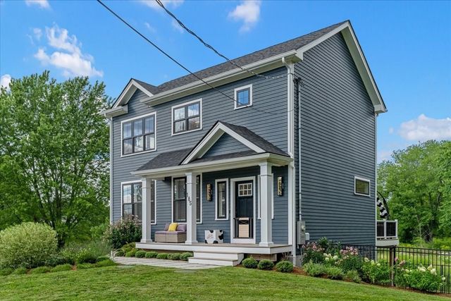 185 Locust St, Swansea, MA 02777