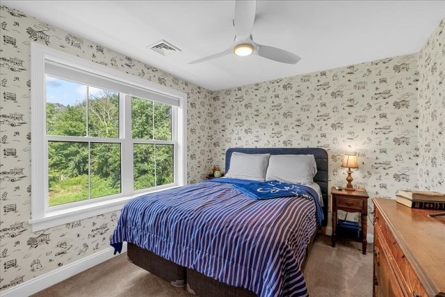 185 Locust St, Swansea, MA 02777