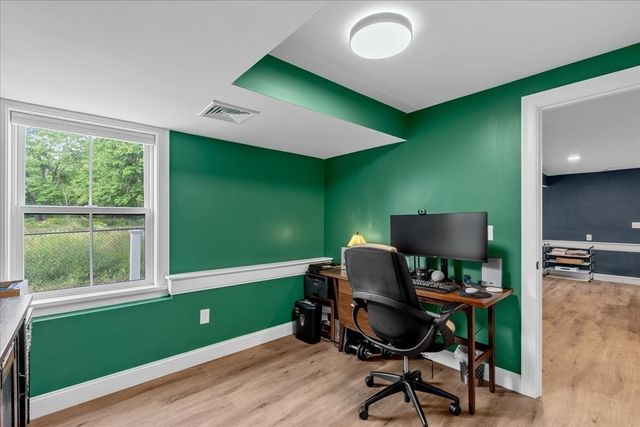 185 Locust St, Swansea, MA 02777