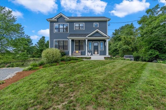 185 Locust St, Swansea, MA 02777