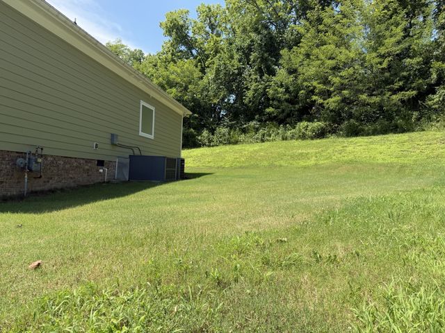 816 Tanager Pl, Lebanon, TN 37087