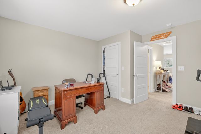 816 Tanager Pl, Lebanon, TN 37087
