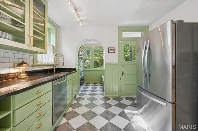 7516 Delmar Boulevard, St Louis, MO 63130