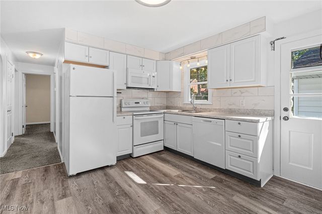 172 Anna Avenue NW, Canton, OH 44708