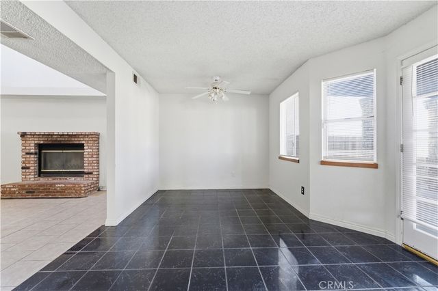 21265 Windsong, California City, CA 93505