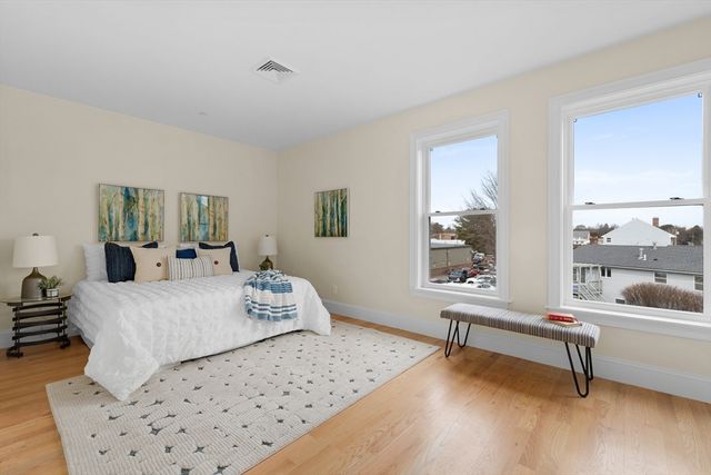 404 Lowell Street 6, Wakefield, MA 01880