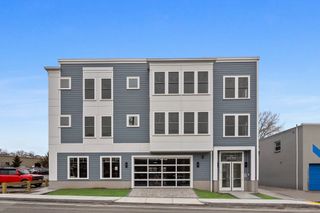 404 Lowell Street 6, Wakefield, MA 01880