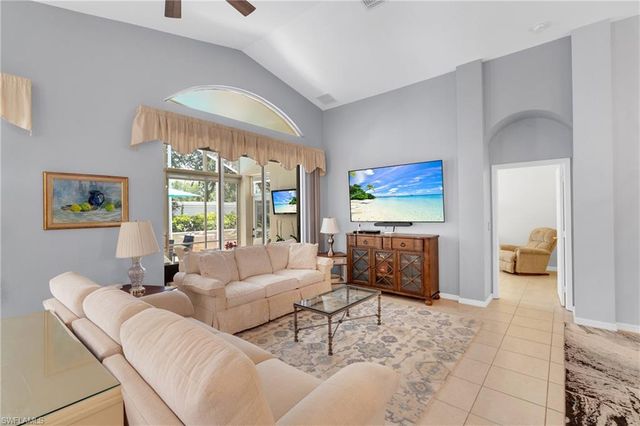 9044 Springview LOOP, Estero, FL 33928