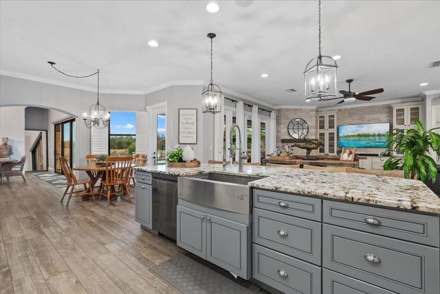 5301 SADDLE OAK TRAIL, Sarasota, FL 34241