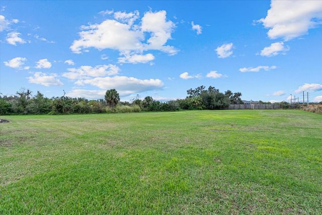 5301 SADDLE OAK TRAIL, Sarasota, FL 34241