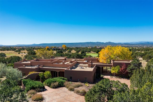 76 Amberwood Loop, Santa Fe, NM 87506