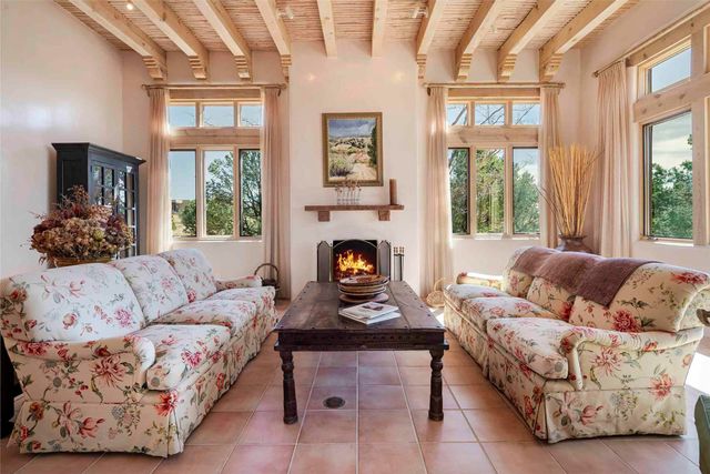 76 Amberwood Loop, Santa Fe, NM 87506