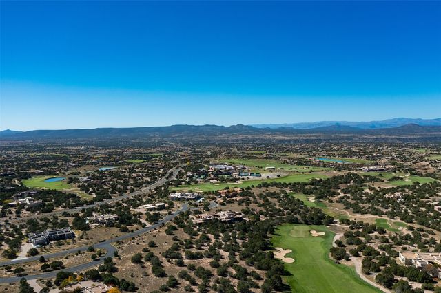 76 Amberwood Loop, Santa Fe, NM 87506