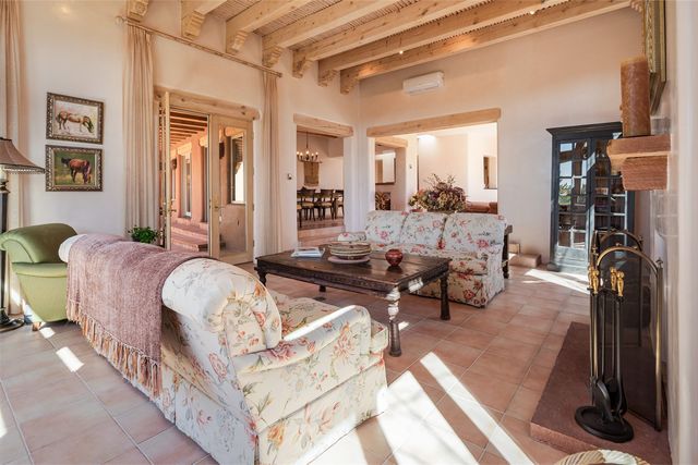 76 Amberwood Loop, Santa Fe, NM 87506