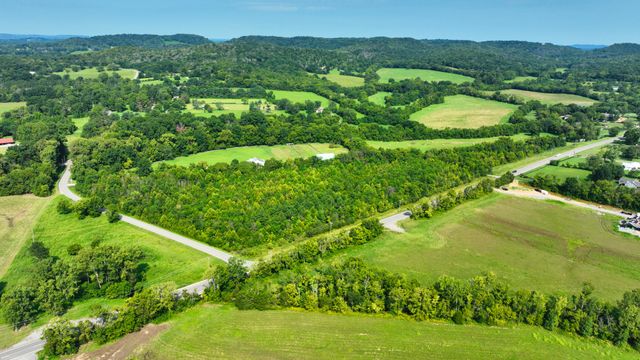 7725 Nolensville Rd, Nolensville, TN 37135