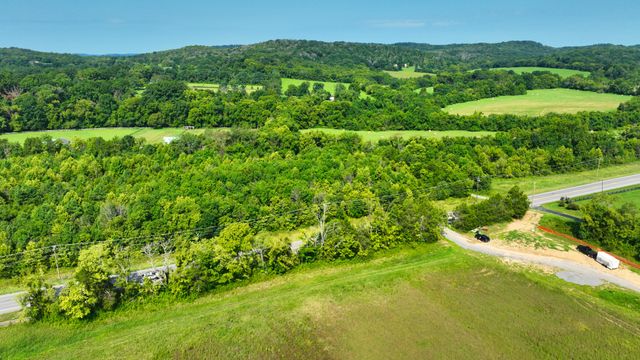 7725 Nolensville Rd, Nolensville, TN 37135