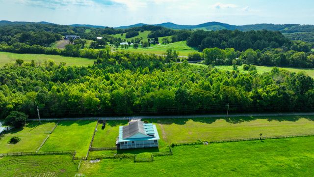 7725 Nolensville Rd, Nolensville, TN 37135