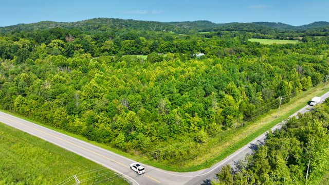 7725 Nolensville Rd, Nolensville, TN 37135