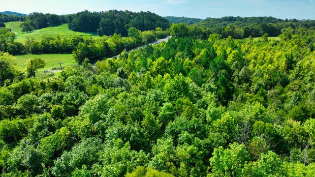 7725 Nolensville Rd, Nolensville, TN 37135