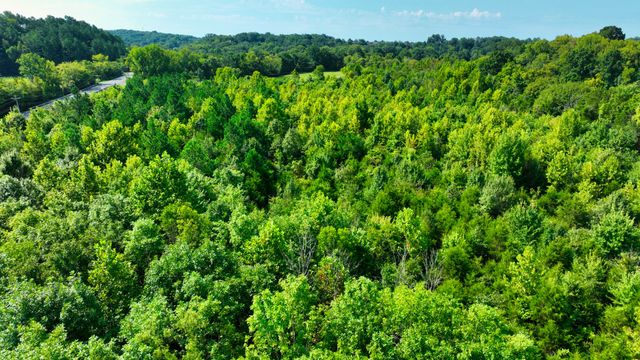 7725 Nolensville Rd, Nolensville, TN 37135