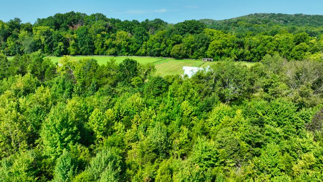 7725 Nolensville Rd, Nolensville, TN 37135