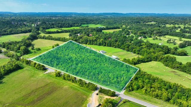 7725 Nolensville Rd, Nolensville, TN 37135